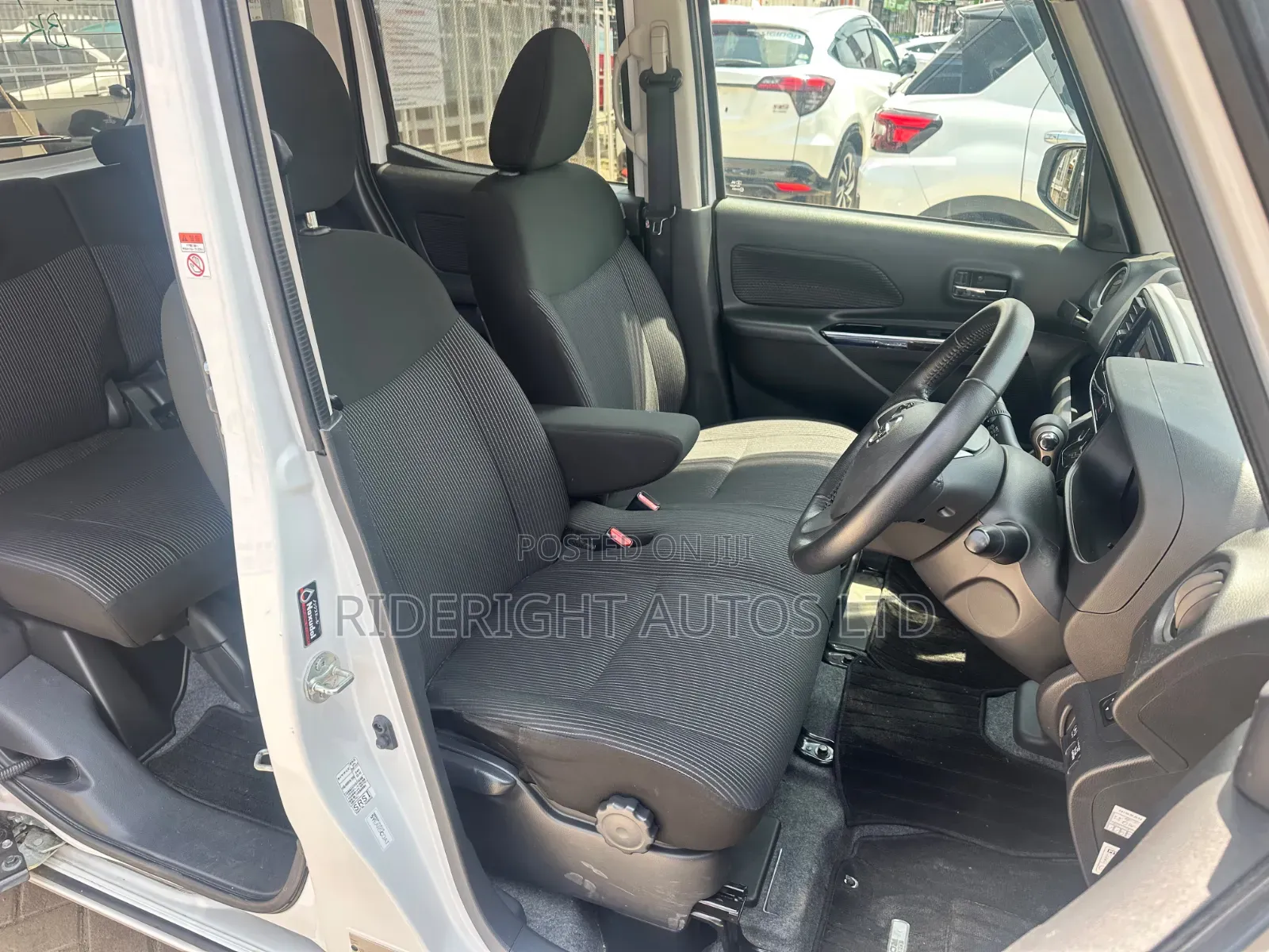 Nissan Dayz Roox 2019 White
