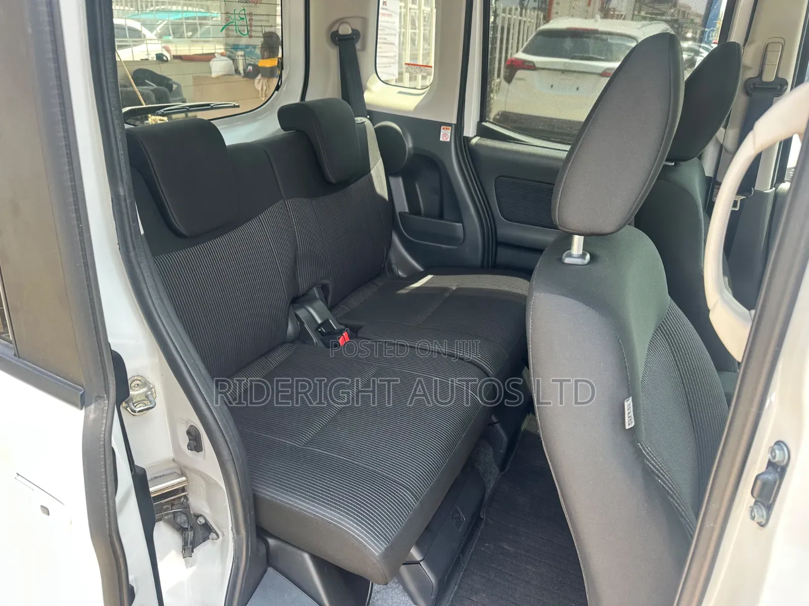 Nissan Dayz Roox 2019 White