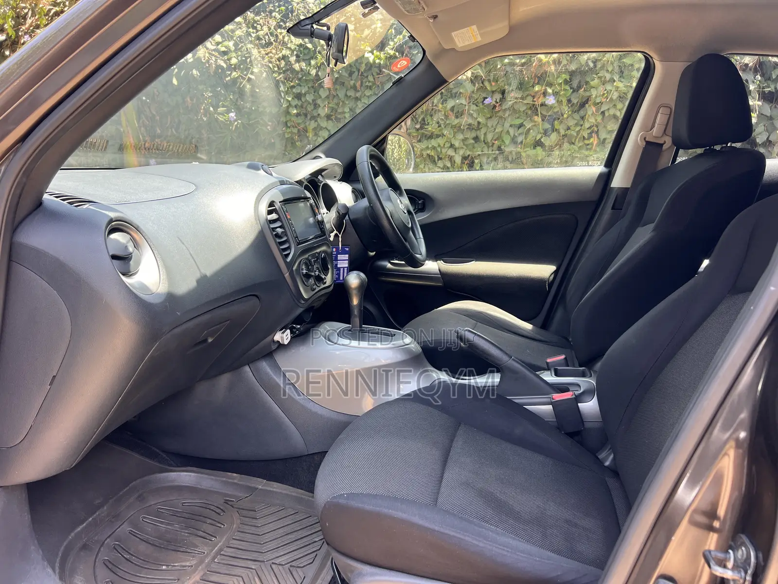 Nissan Dualis 2013 Brown