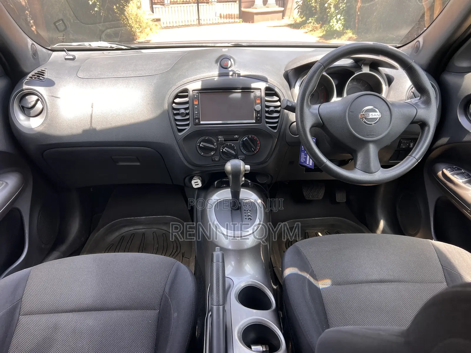 Nissan Dualis 2013 Brown