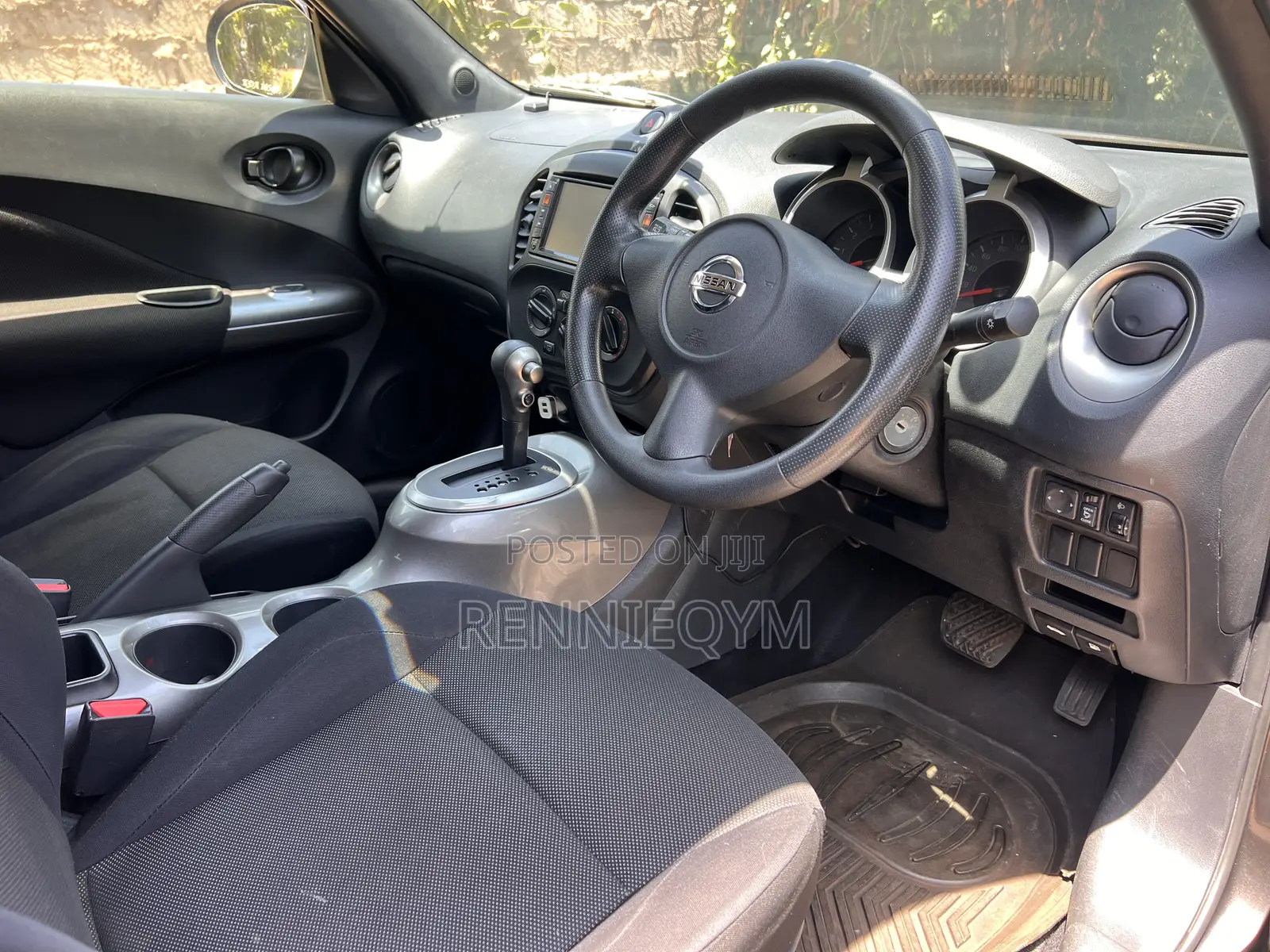 Nissan Dualis 2013 Brown