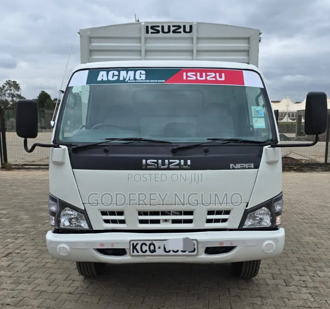 Isuzu NPR Local