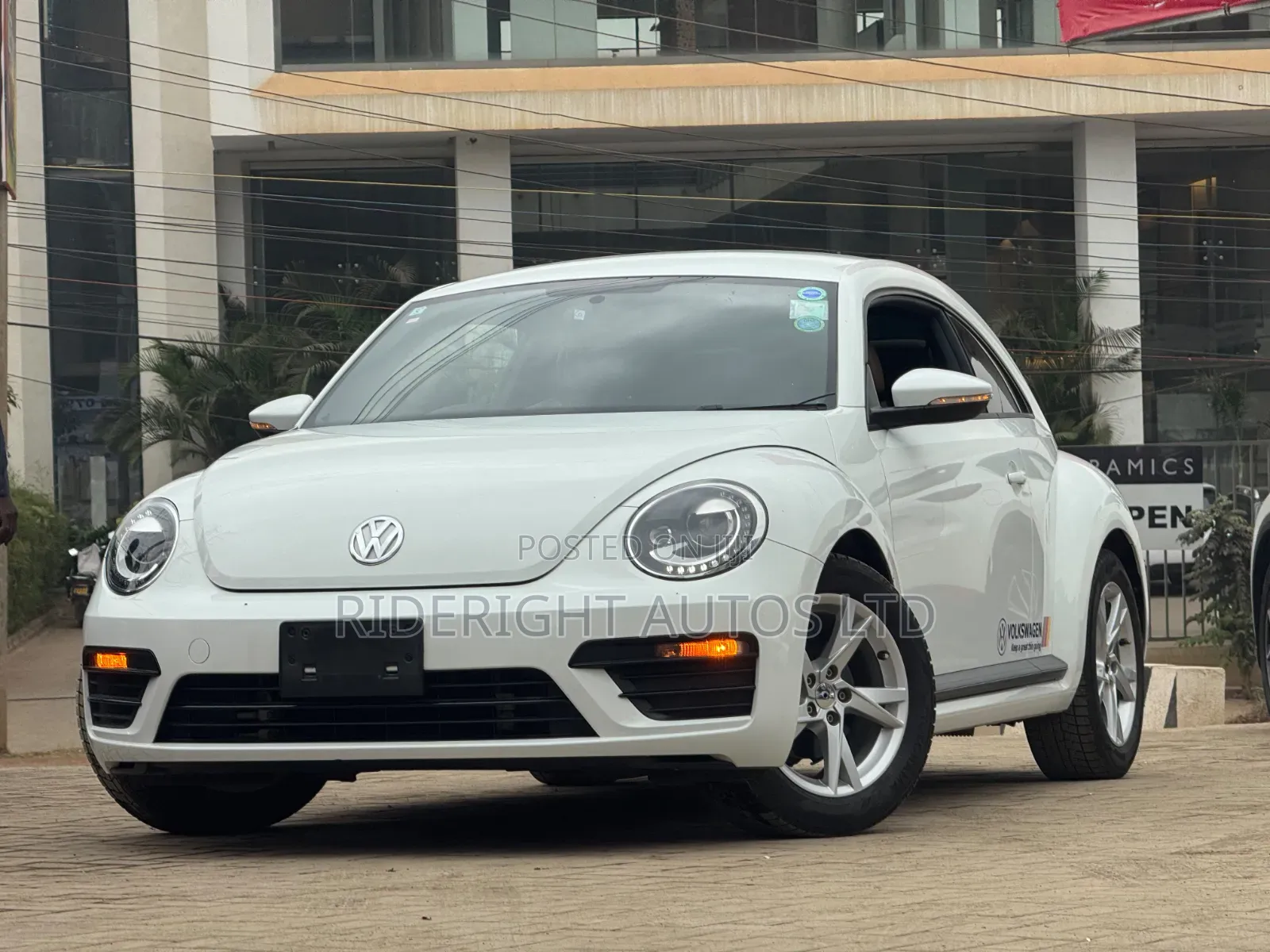 Volkswagen Beetle 2019 White