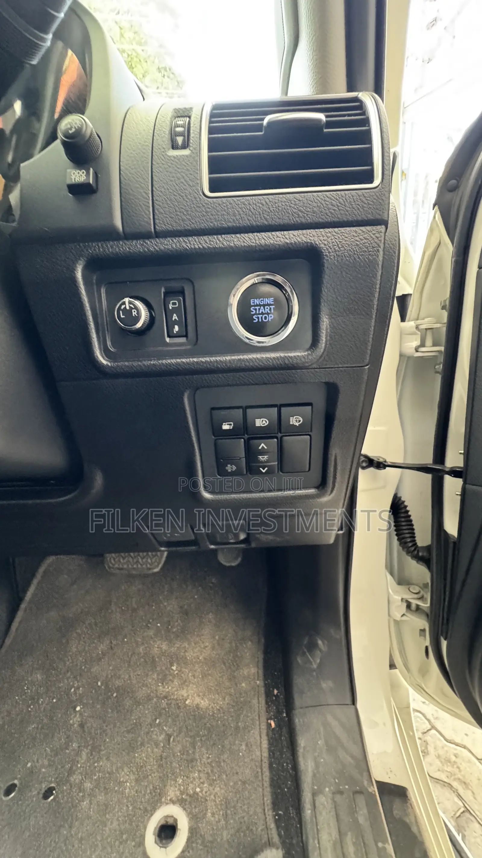 Toyota Land Cruiser Prado 2.8 2021 White