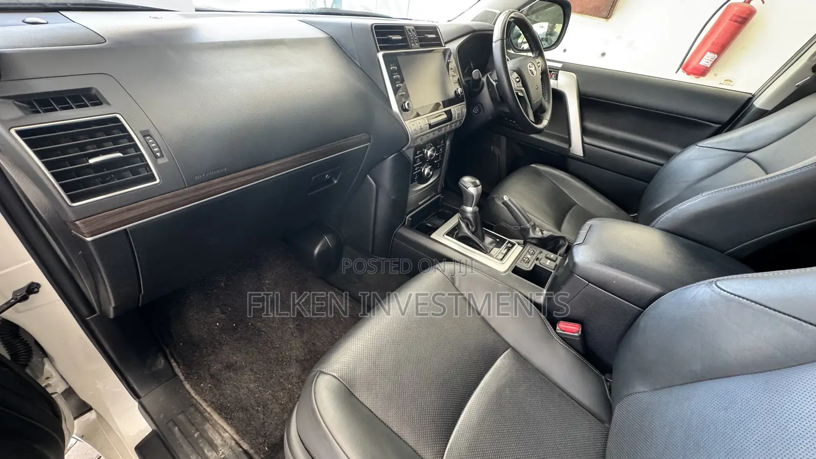 Toyota Land Cruiser Prado 2.8 2021 White