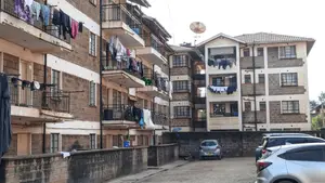 2bdrm Block of Flats in Thome Estate for sale
