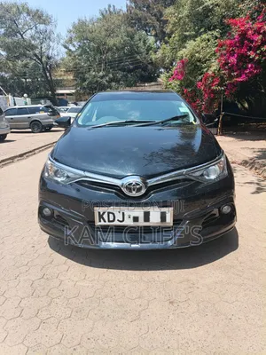 Toyota Auris 2016 Black