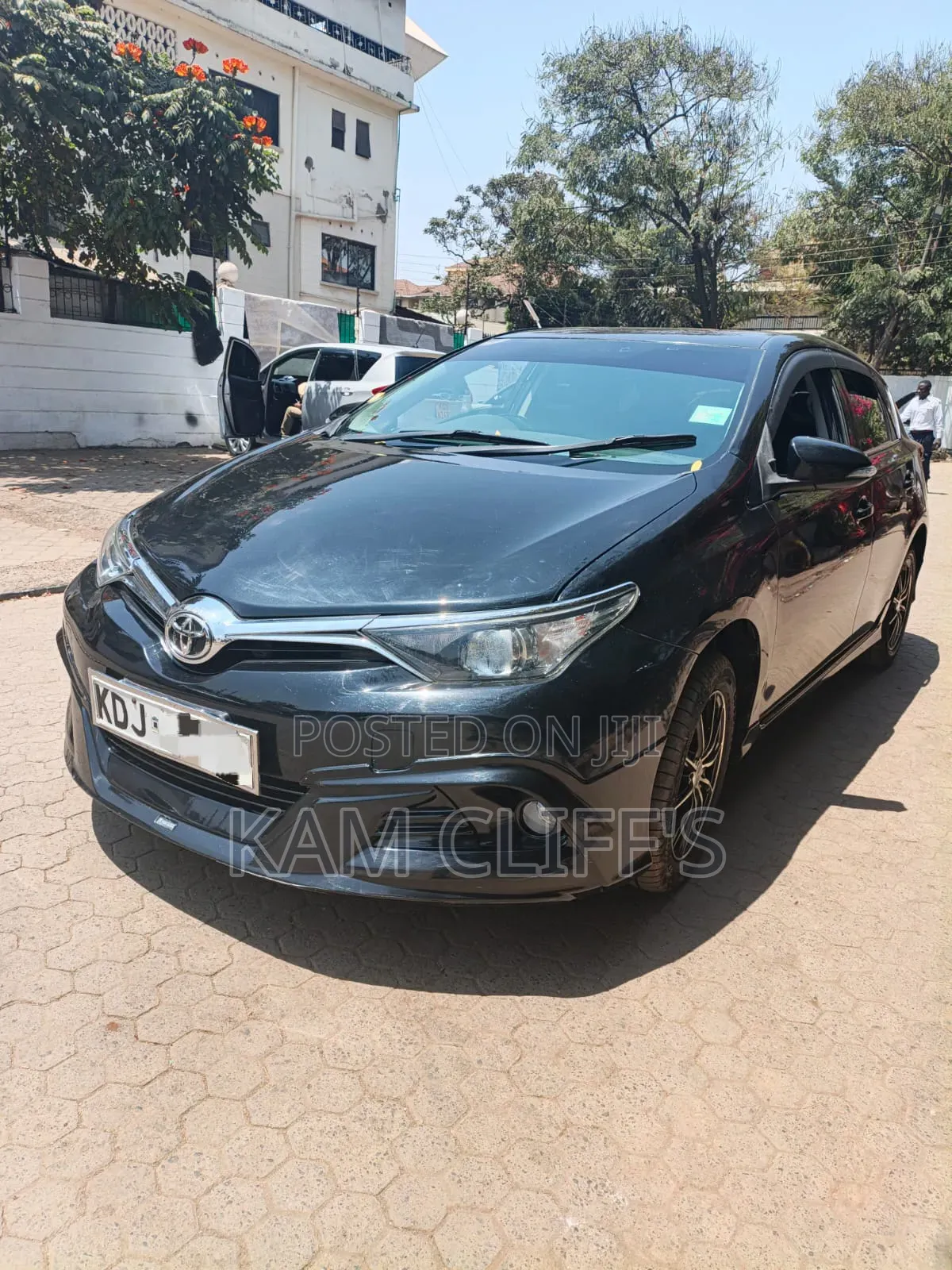Toyota Auris 2016 Black