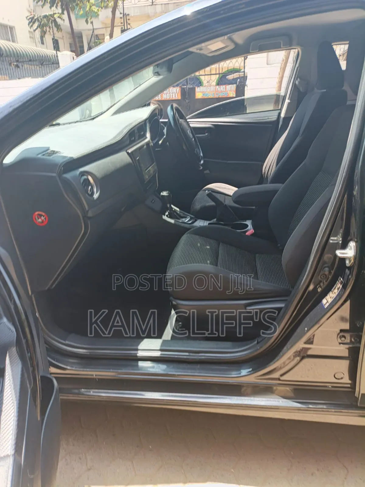 Toyota Auris 2016 Black