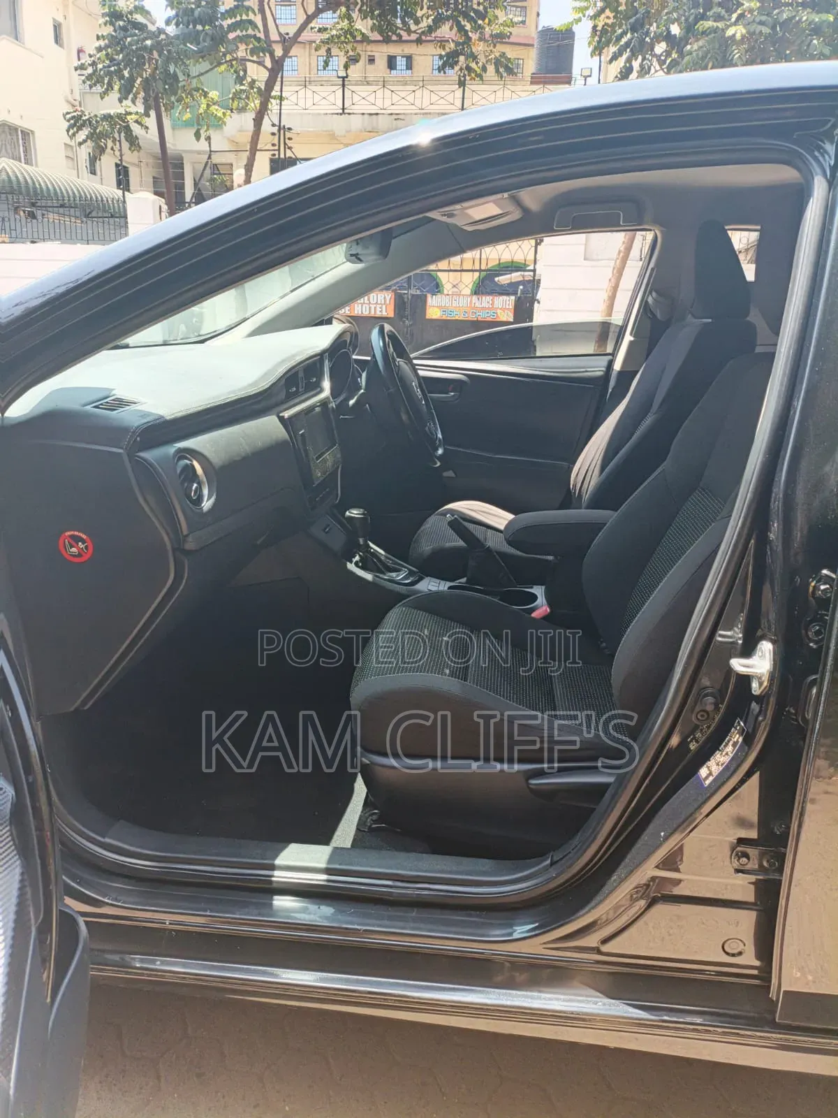 Toyota Auris 2016 Black