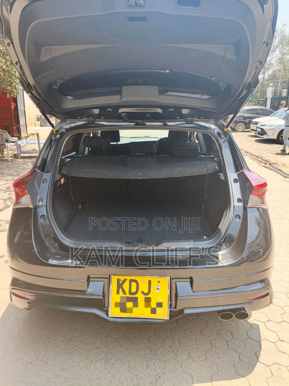 Toyota Auris 2016 Black
