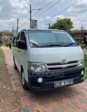 Toyota HiAce 2014 White