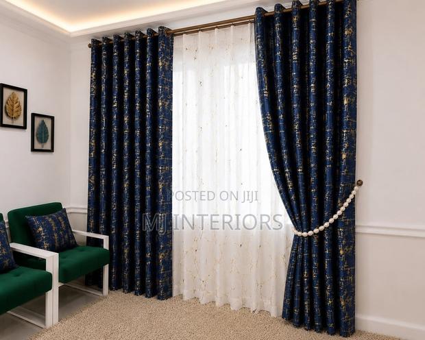 Luxury Curtains for Classy Modern Home Interior Finishing - thumbnail 2