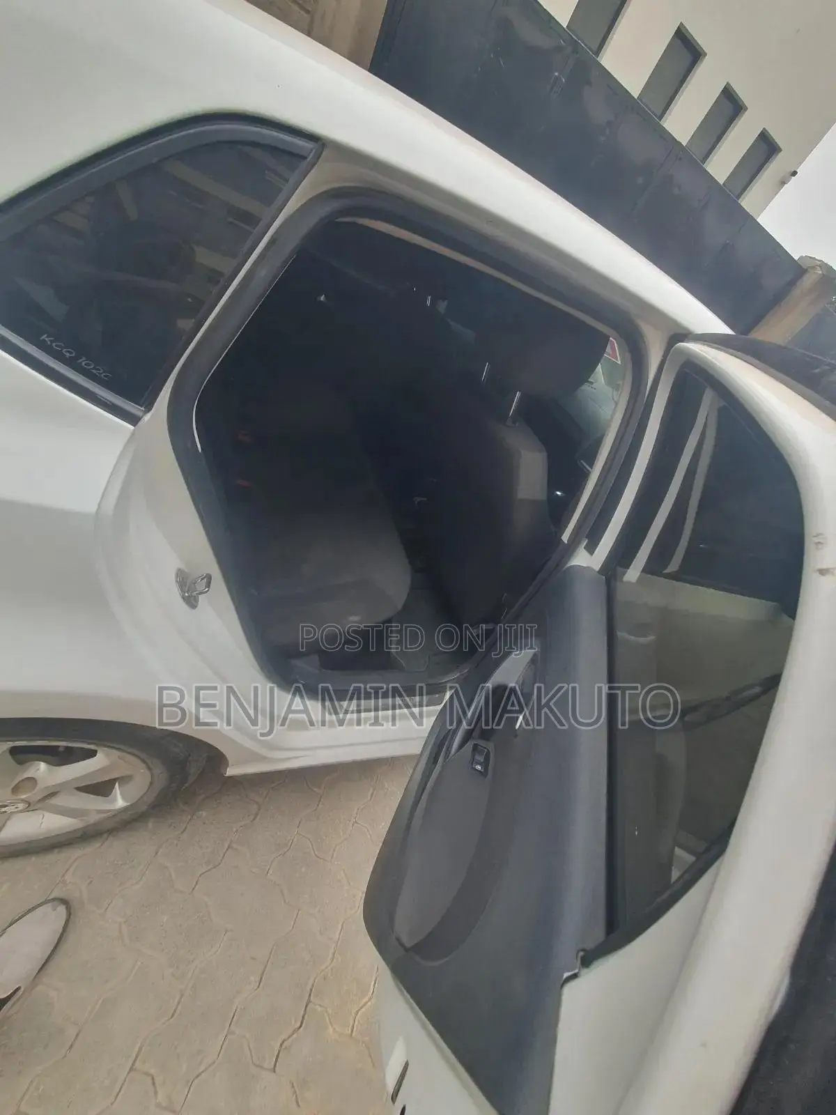 Volkswagen Polo 2011 White