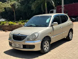 Toyota Duet 2001 Beige