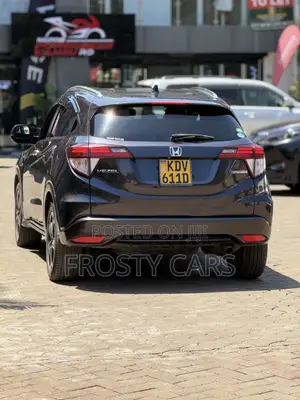Honda Vezel 1.5 Hybrid 4WD 2018 Gray