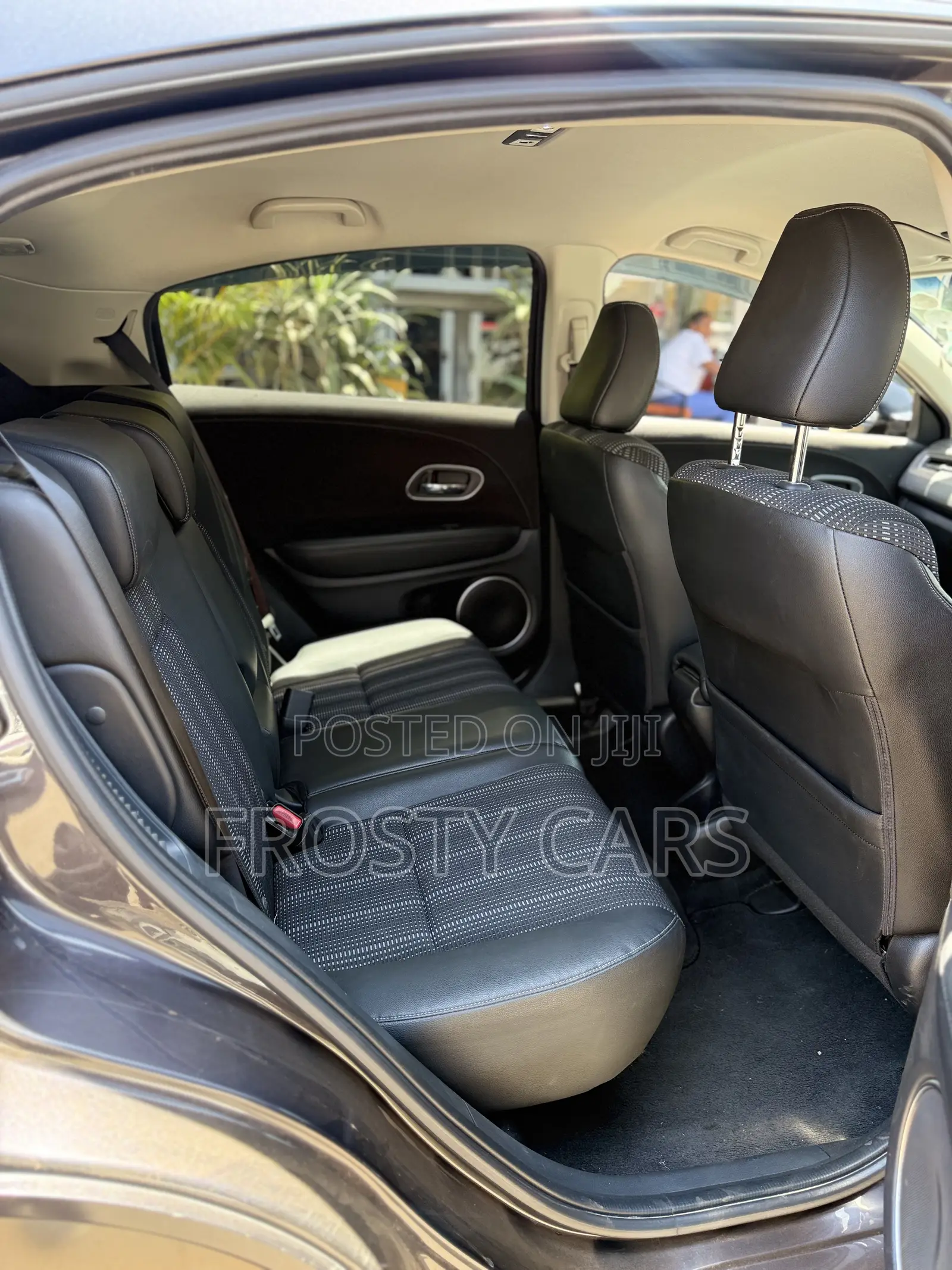 Honda Vezel 1.5 Hybrid 4WD 2018 Gray