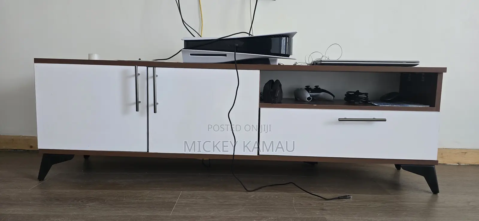5ft TV Unit in Great Condition
