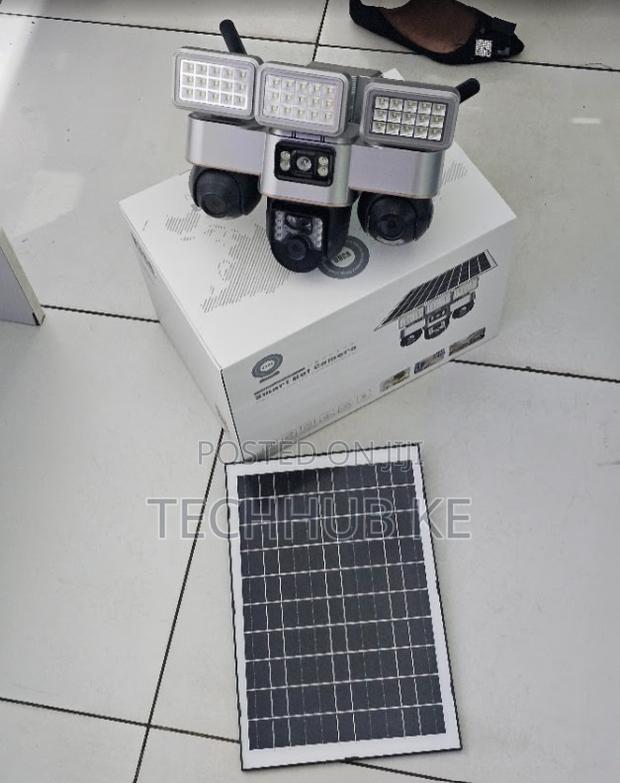 4G PTZ Rotating Triple Lens Camera With Solar Flood Light