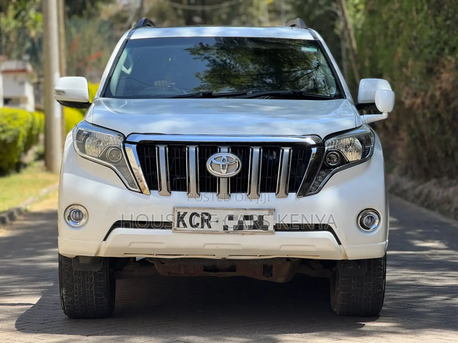 Toyota Land Cruiser Prado 2.7 i 2011 White