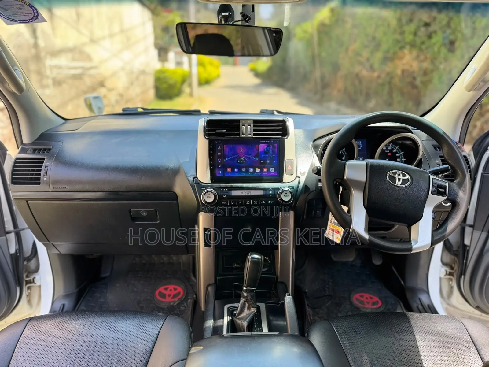 Toyota Land Cruiser Prado 2.7 i 2011 White