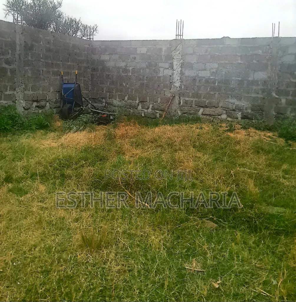 Fenced 40x60 Plot at Kwa Tom With a 1bedroom DSQ
