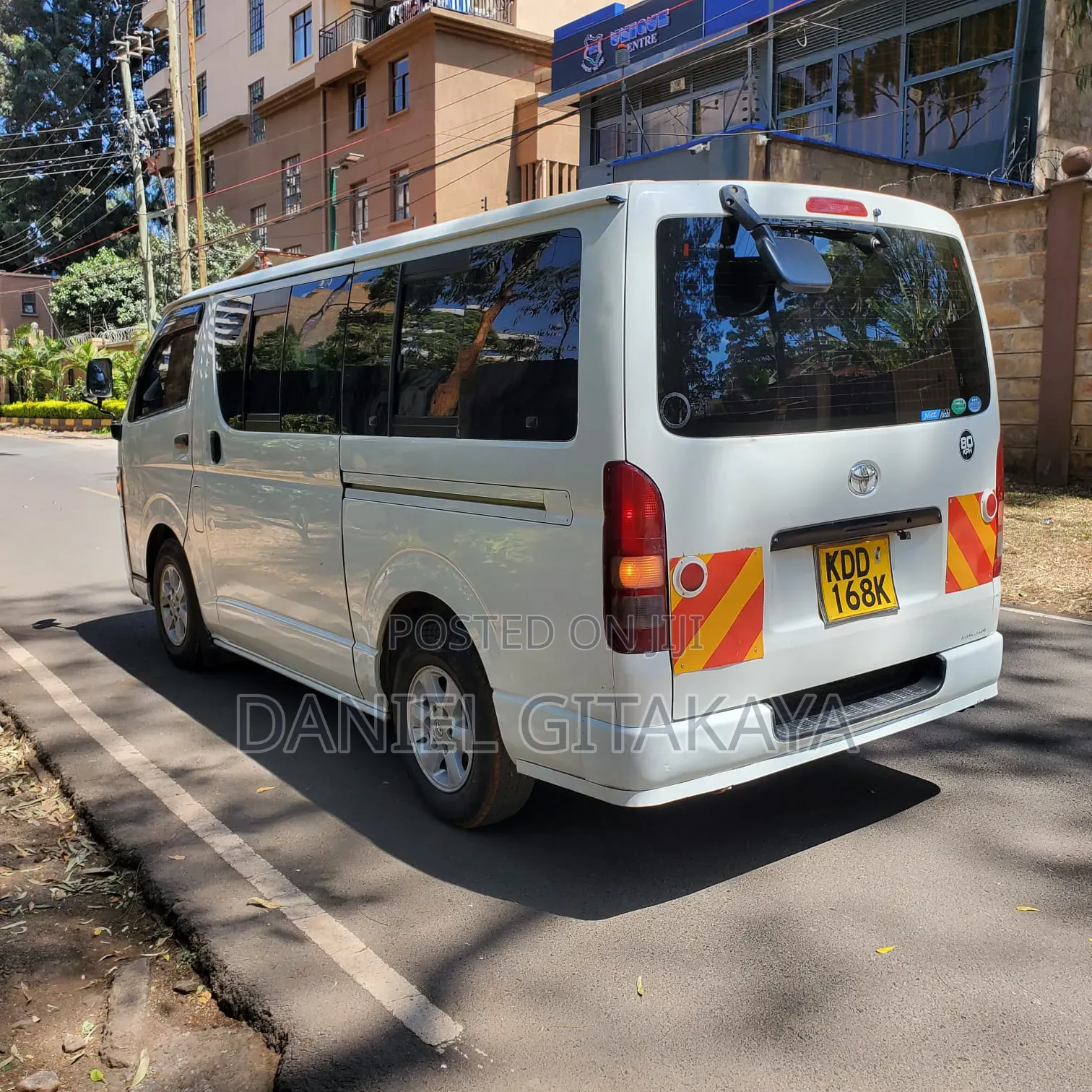 Toyota HiAce 2014 White