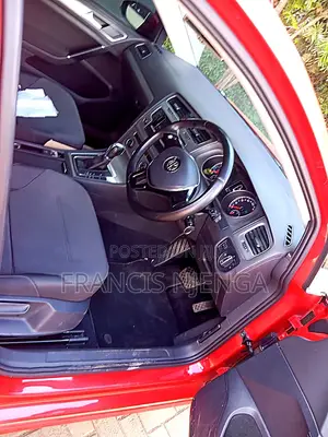 Volkswagen Golf TSI SE 4-Door FWD 2016 Red