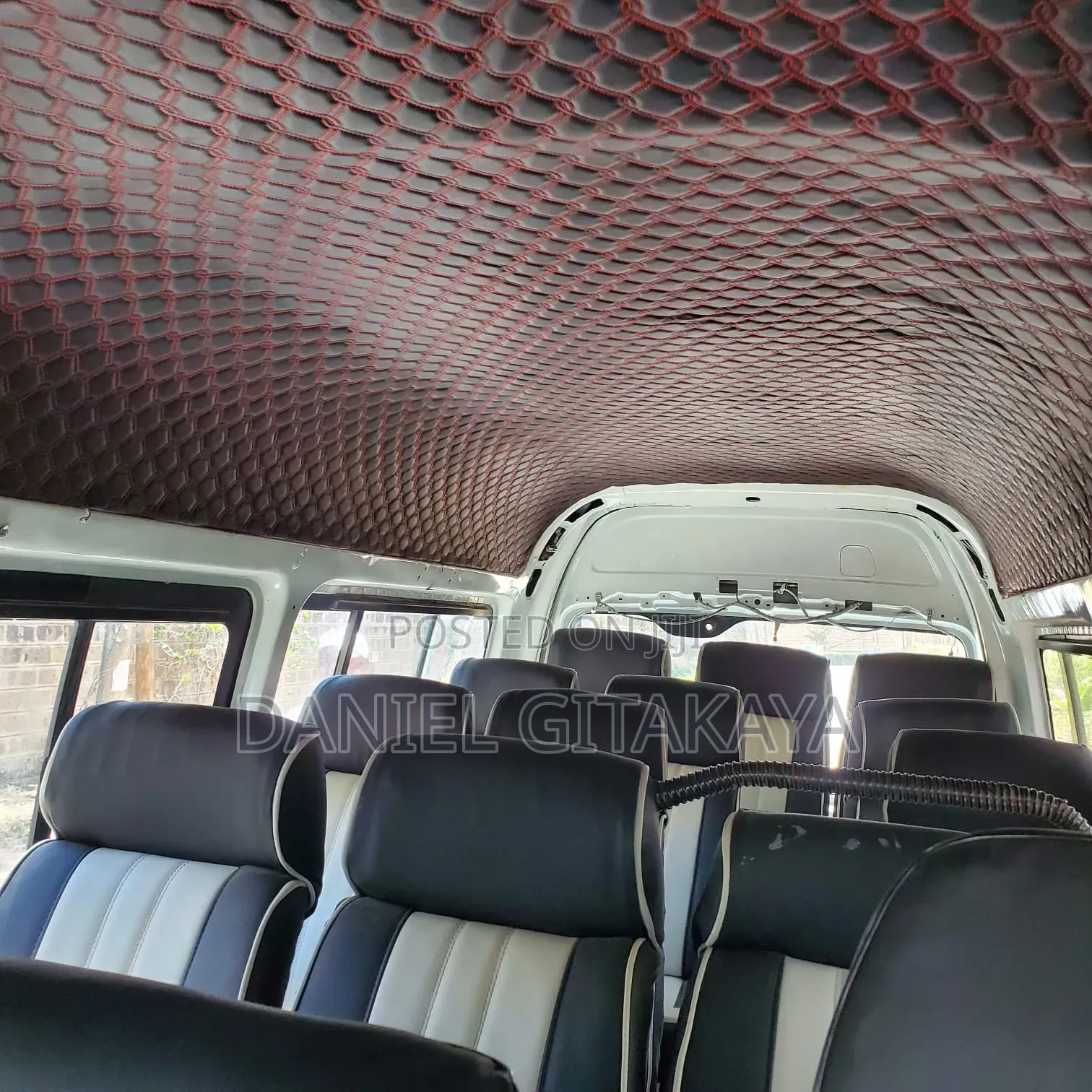 Toyota HiAce 2010 White