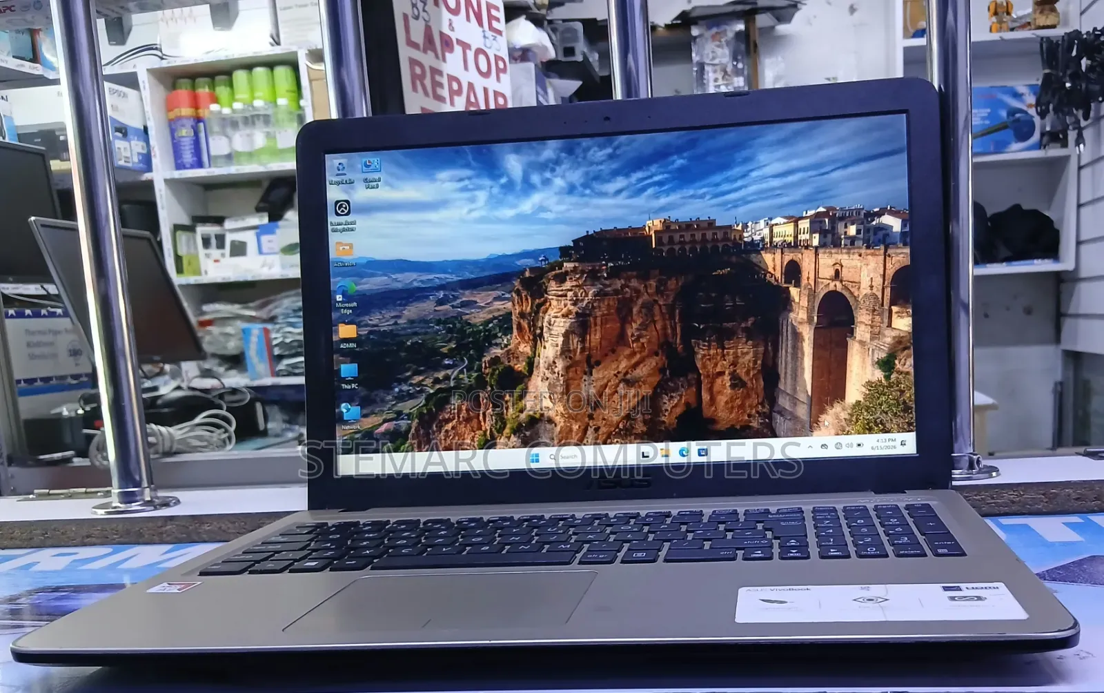 Laptop Asus 8GB AMD HDD 1T