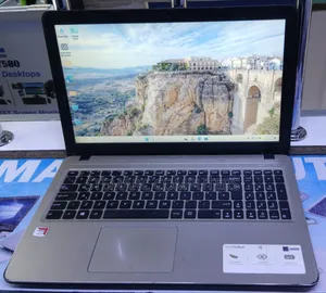 Laptop Asus 8GB AMD HDD 1T