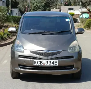 Toyota Ractis 2007 Gray