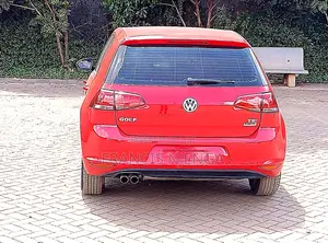 Volkswagen Golf TSI SE 4-Door FWD 2016 Red
