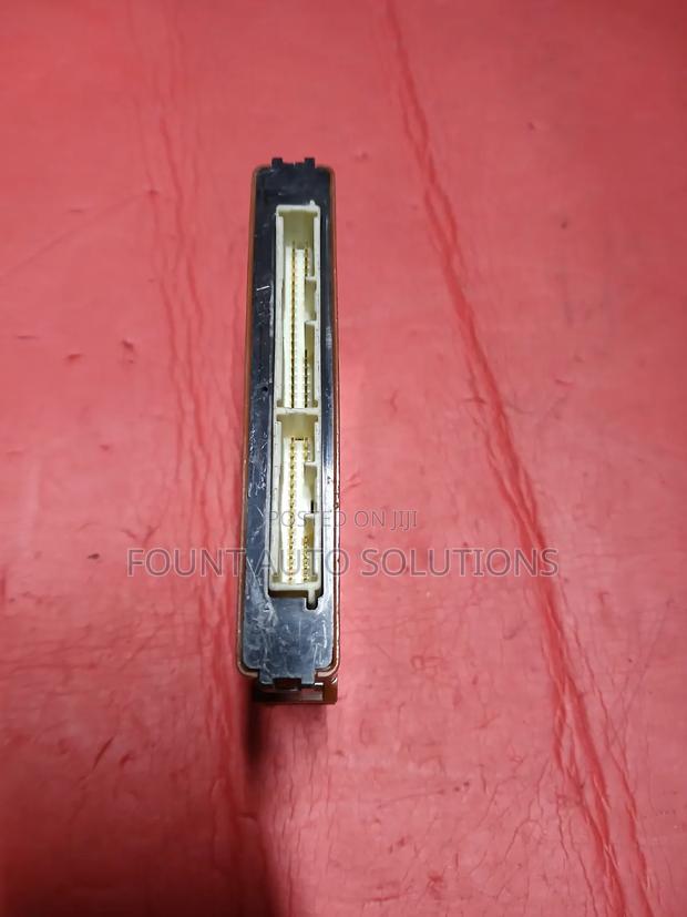 Engine Control Unit Toyota Mark X 2012 - thumbnail 2