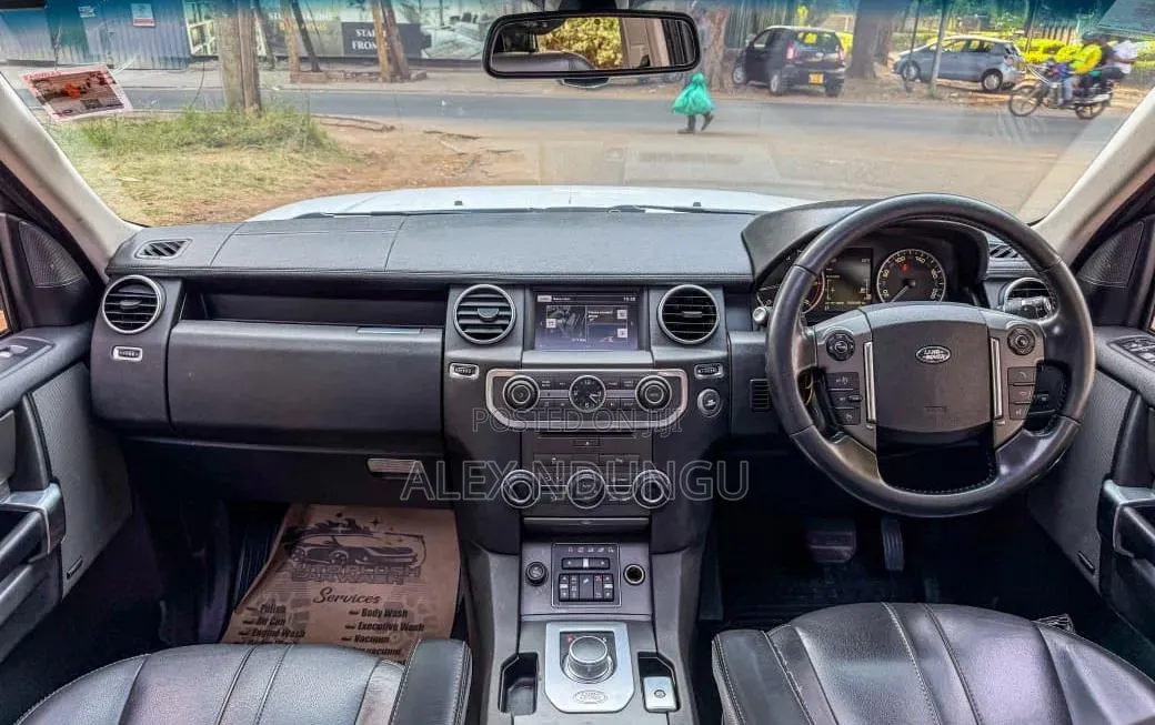 Car 2016 White