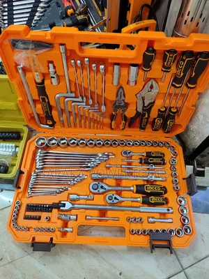 INGCO 142-Piece Professional Tool Set
