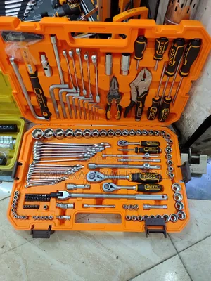 INGCO 142-Piece Professional Tool Set