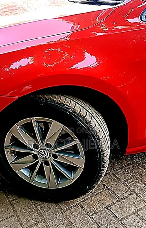 Volkswagen Golf TSI SE 4-Door FWD 2016 Red