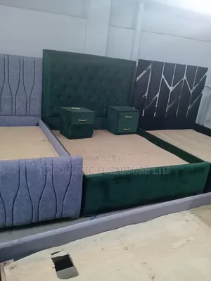 Chester Bed 5x6+2 Side Tables Gray Green