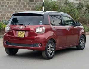 Toyota Passo 2016 Maroon