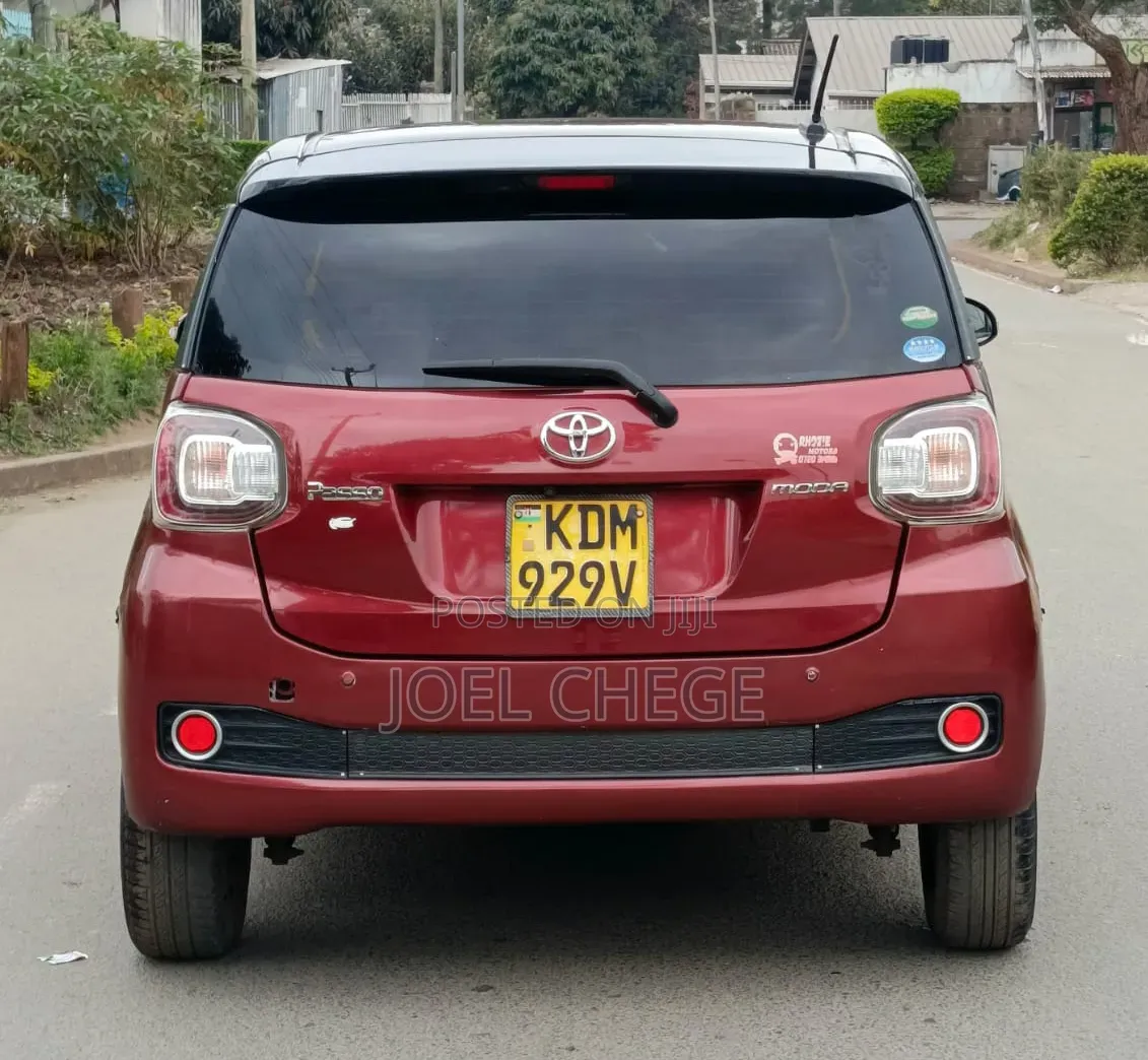Toyota Passo 2016 Maroon