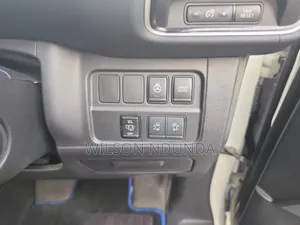 Nissan Serena 2019 White