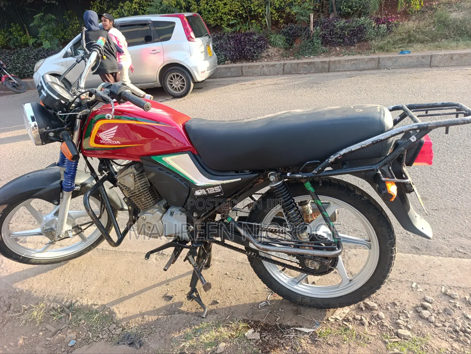 Honda CB 2024 Red