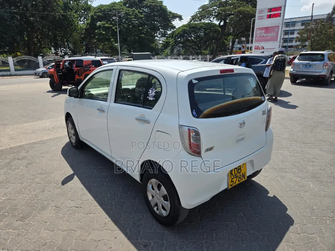 Daihatsu Mira 2014 White