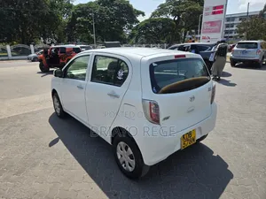 Daihatsu Mira 2014 White