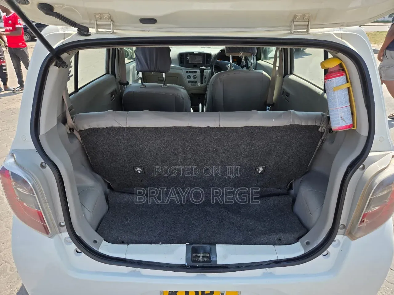 Daihatsu Mira 2014 White