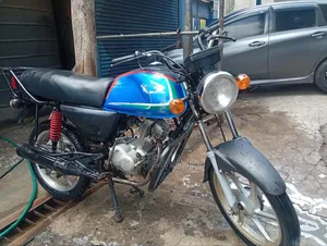 Honda CB 2020 Blue