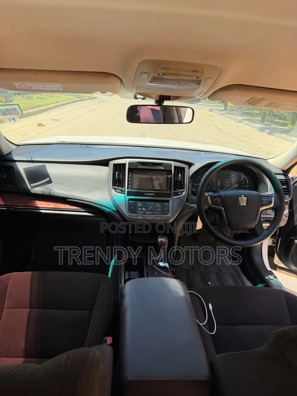 Toyota Crown 2014 White