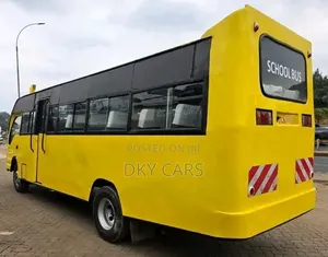 Isuzu NQR 2014 Yellow