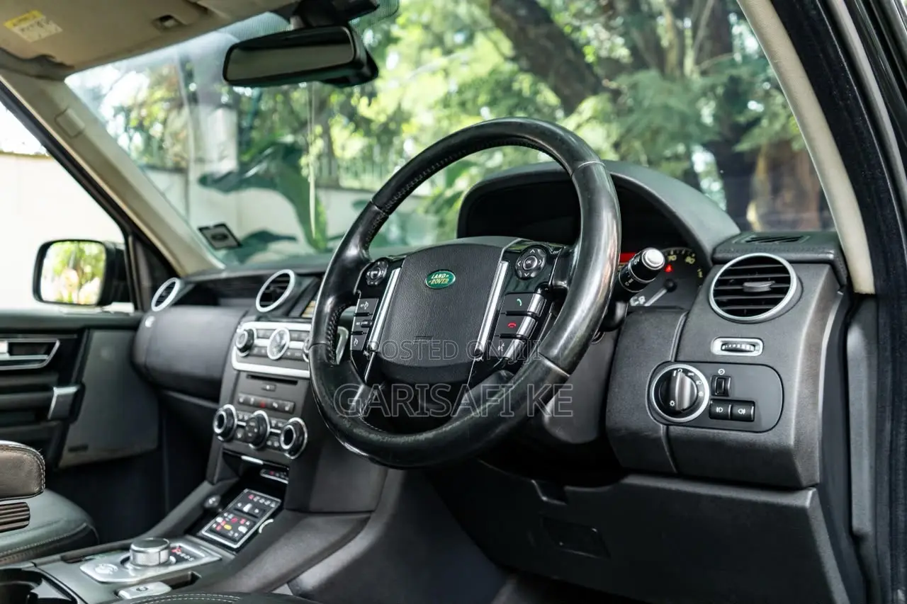 Land Rover Discovery 2014 Black